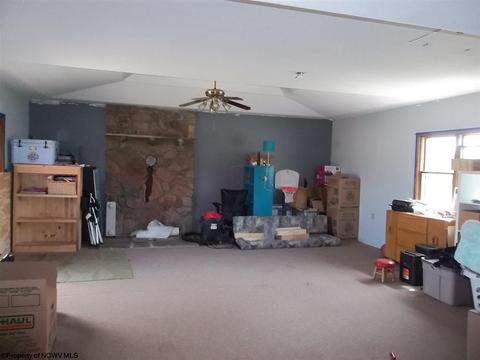 86 Benjamin Dr, Beverly, WV 26253 photo 9