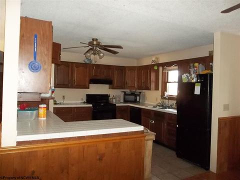 86 Benjamin Dr, Beverly, WV 26253 photo 6