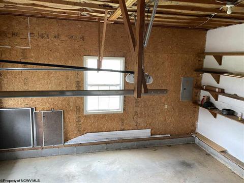 118 Eagle Ln, Mount Clare, WV 26408 photo 11