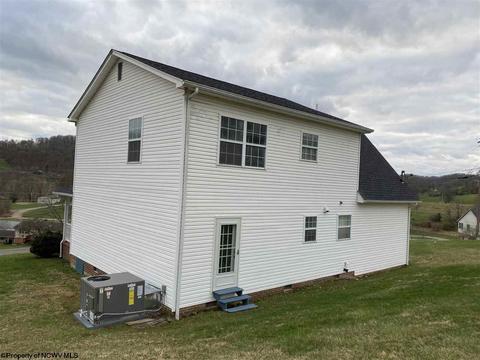118 Eagle Ln, Mount Clare, WV 26408 photo 14