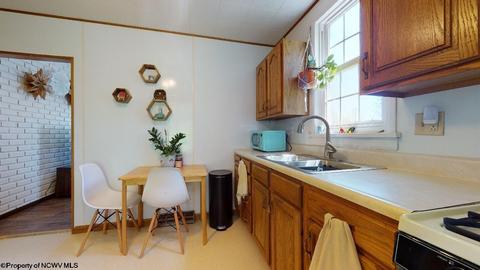 900 Sunset Dr, Mannington, WV 26582 photo 12