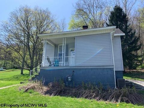 900 Sunset Dr, Mannington, WV 26582 photo 7