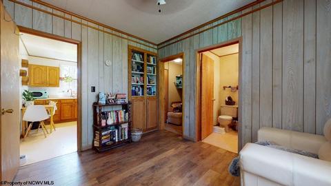900 Sunset Dr, Mannington, WV 26582 photo 13