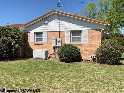 105 Ferndale Dr, Elkins, WV 26241 photo 8