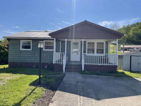 102 Pinehurst Ave, Sutton, WV 26601 photo 1