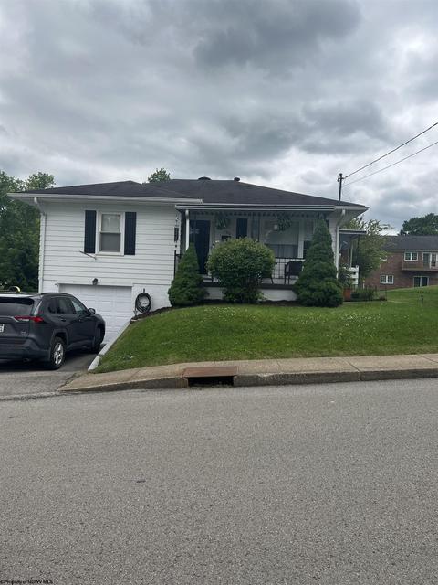 123 E Smith St, Bridgeport, WV 26330 photo 1