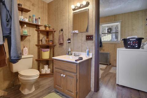 348 Brown St, Thomas, WV 26292 photo 18