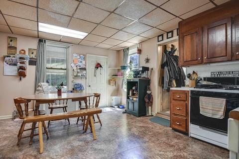 348 Brown St, Thomas, WV 26292 photo 2