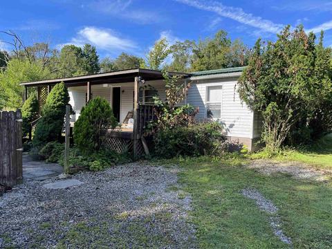 127 Lewellyn Rd, Morgantown, WV 26508