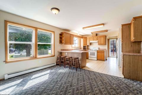 46 N Main St, Bruceton Mills, WV 26525 photo 3