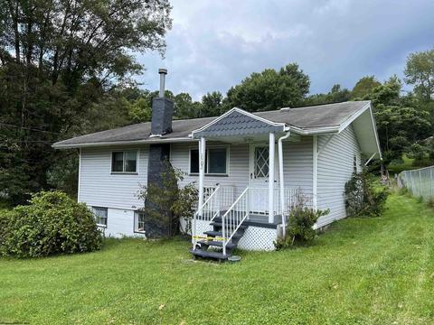 1502 Pennsylvania Ave, Fairmont, WV 26554