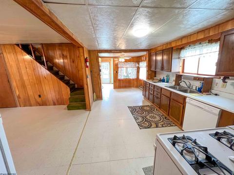 249 Seventh St, Davis, WV 26260 photo 7