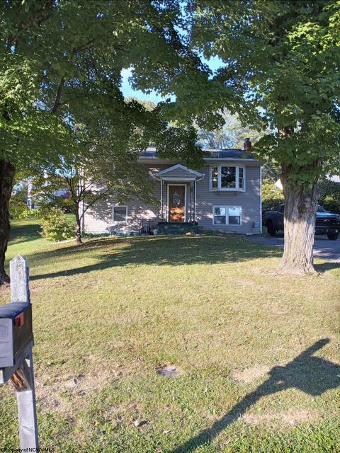 23 Lower Dr, Buckhannon, WV 26201