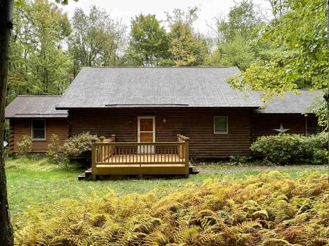 139 S Haven Branch Dr, Bruceton Mills, WV 26525