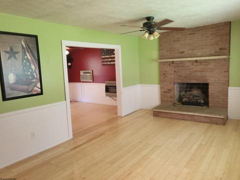 406 James St, Mannington, WV 26582 photo 6