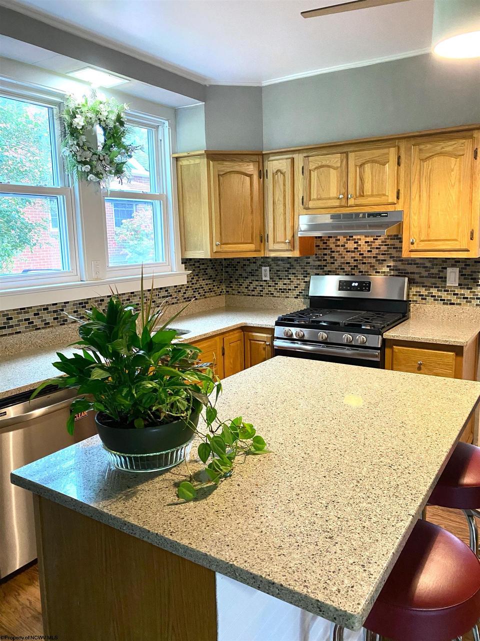  649 Court Ave, Weston, WV 26452 photo 11