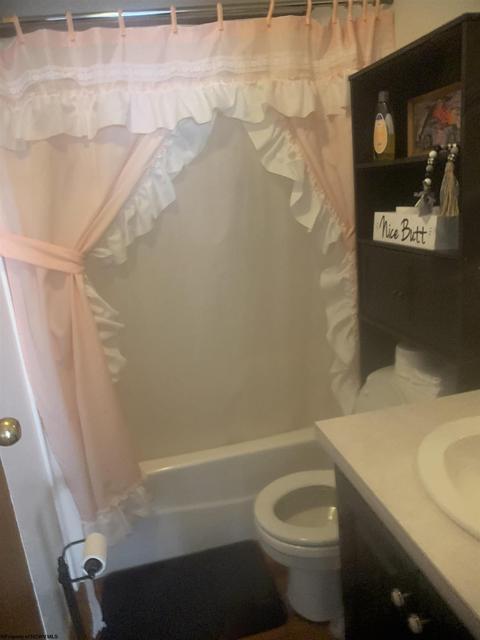 1362 River Rd, Walton, WV 25286 photo 12