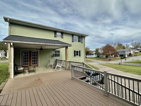 107 E Olive St, Bridgeport, WV 26330 photo 3