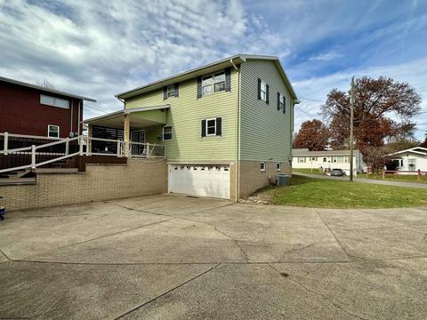 107 E Olive St, Bridgeport, WV 26330 photo 2