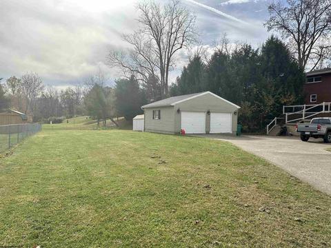 107 E Olive St, Bridgeport, WV 26330 photo 5