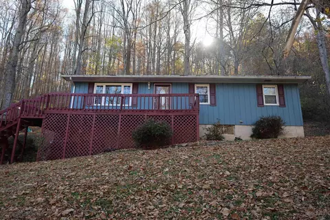 76 Moody Ln, Alum Bridge, WV 26321