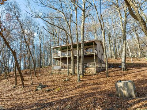 479 E Alpine Dr, Terra Alta, WV 26764