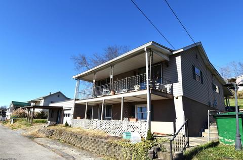 165 Stone St, Rivesville, WV 26588