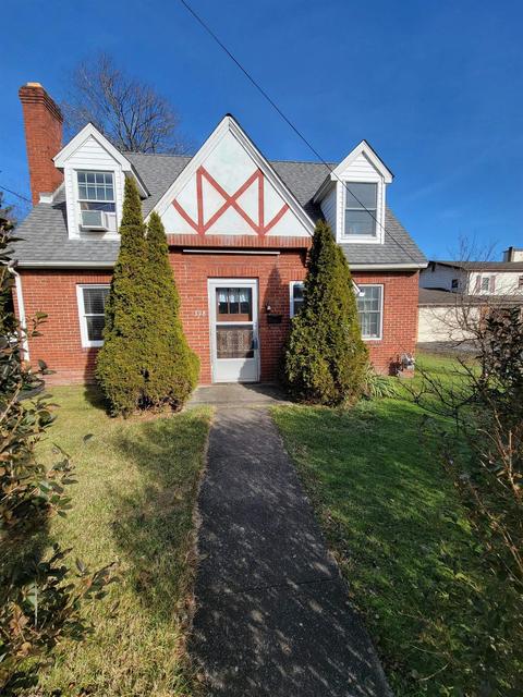 398 Wilson St, Elkins, WV 26241