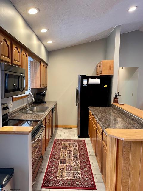 19 Beechcraft Way, Davis, WV 26260 photo 9