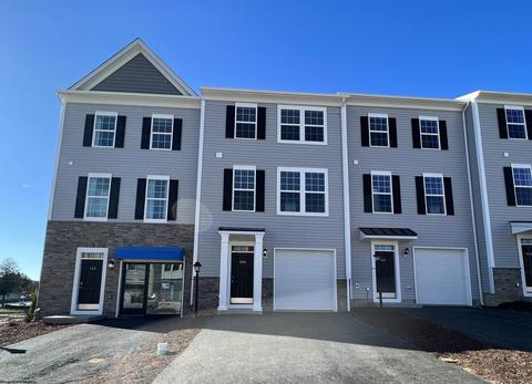 709 Mulligan Ct # HOME 2, Maidsville, WV 26541