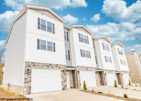 1030 Slippery Elm Ln, Morgantown, WV 26501