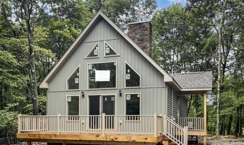 1314 Rhododendren Dr, Terra Alta, WV 26764