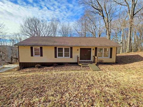 14 Ashwood Ln, Morgantown, WV 26508