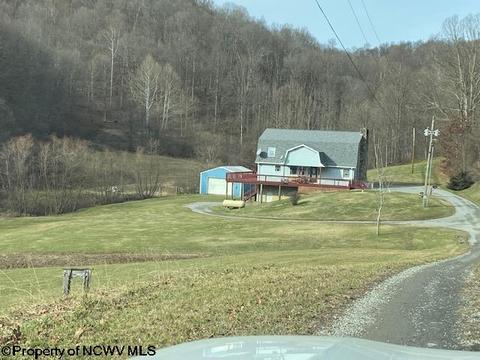 347 Red Hawk Rd, Lumberport, WV 26386