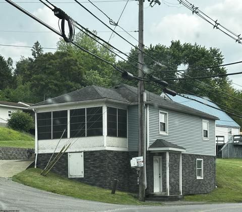 669 S Chestnut St, Clarksburg, WV 26301