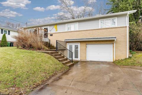 672 Bellaire Dr, Morgantown, WV 26505