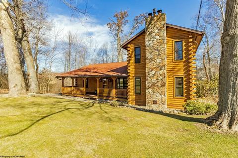 28 Sunset Beach Rd, Morgantown, WV 26508