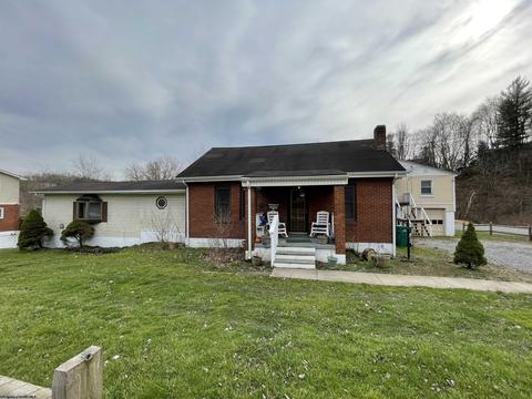 2662 2652 E Main St, Bridgeport, WV 26330