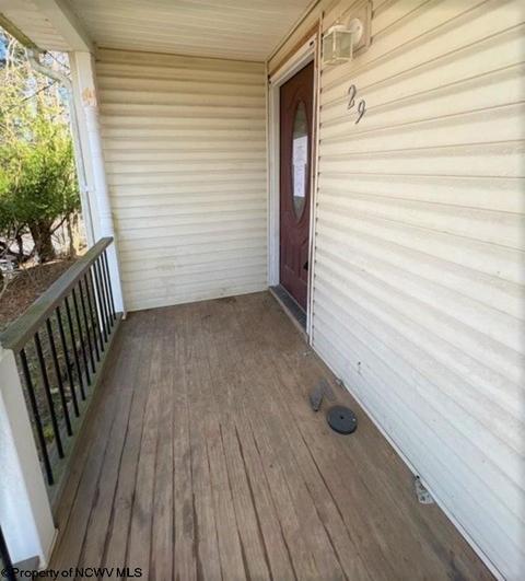 29 Wayne Rd, Wheeling, WV 26003 photo 2
