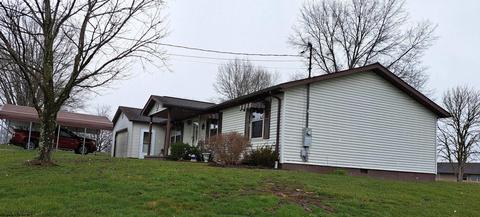 48 Jackson St, Belington, WV 26250