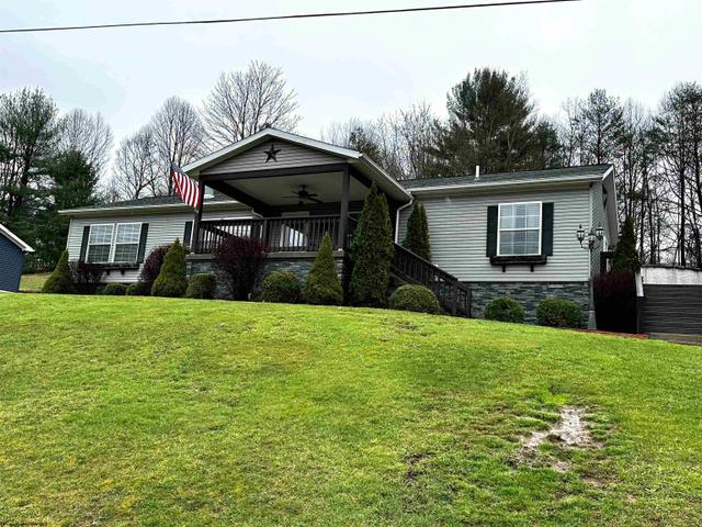 850 Oak St, Anmoore, WV 26323