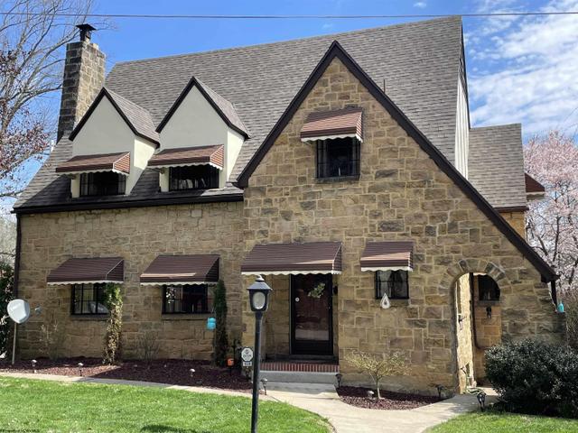 1038 Sunset Dr, Fairmont, WV 26554