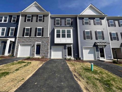 706 Mulligan Ct # HOME 57, Maidsville, WV 26541