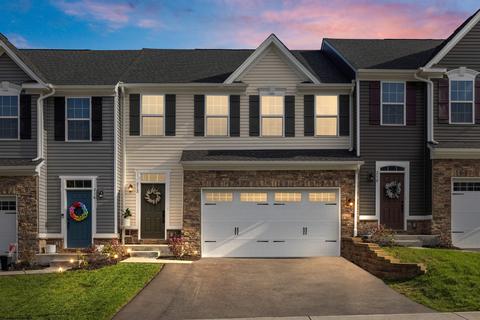 212 Stonehurst Dr, Morgantown, WV 26501