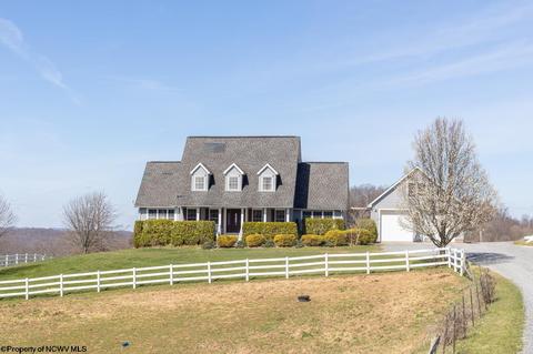 423 Mckinley Dr, Moatsville, WV 26405