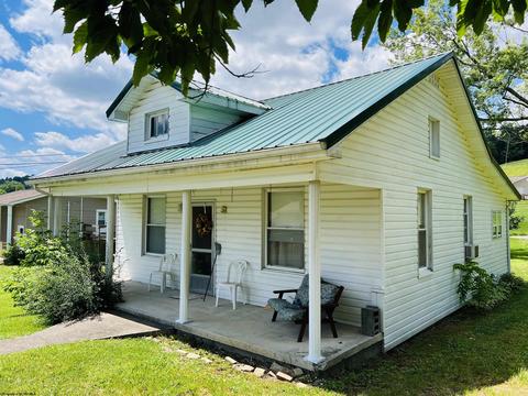 99 Springdale St, Grafton, WV 26354
