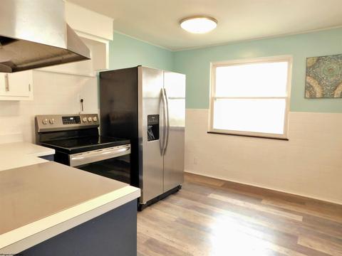 126 E Olive St, Bridgeport, WV 26330 photo 8