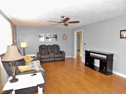 126 E Olive St, Bridgeport, WV 26330 photo 6