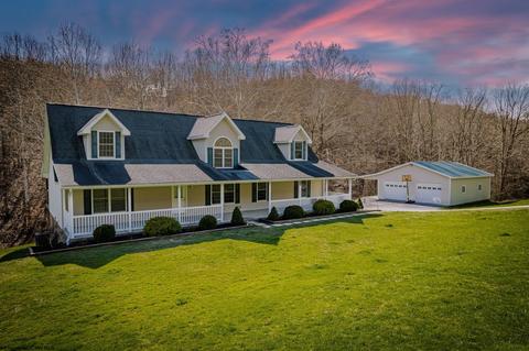 1516 Daybrook Rd, Fairview, WV 26570
