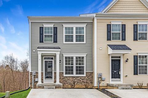 242 Queensbury Ct, Fairmont, WV 26554
